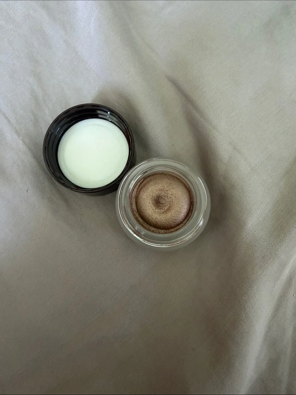 Charlotte Tilbury Eyes To Mesmerize Cream Eyeshadow Oyster Pearl
